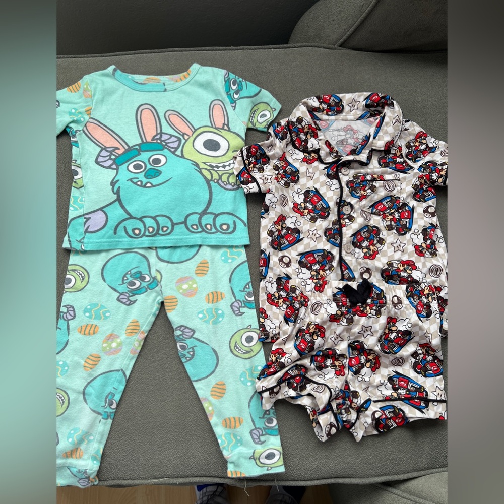 🌸4/$25 Bundle of Boys 3T Pajama sets